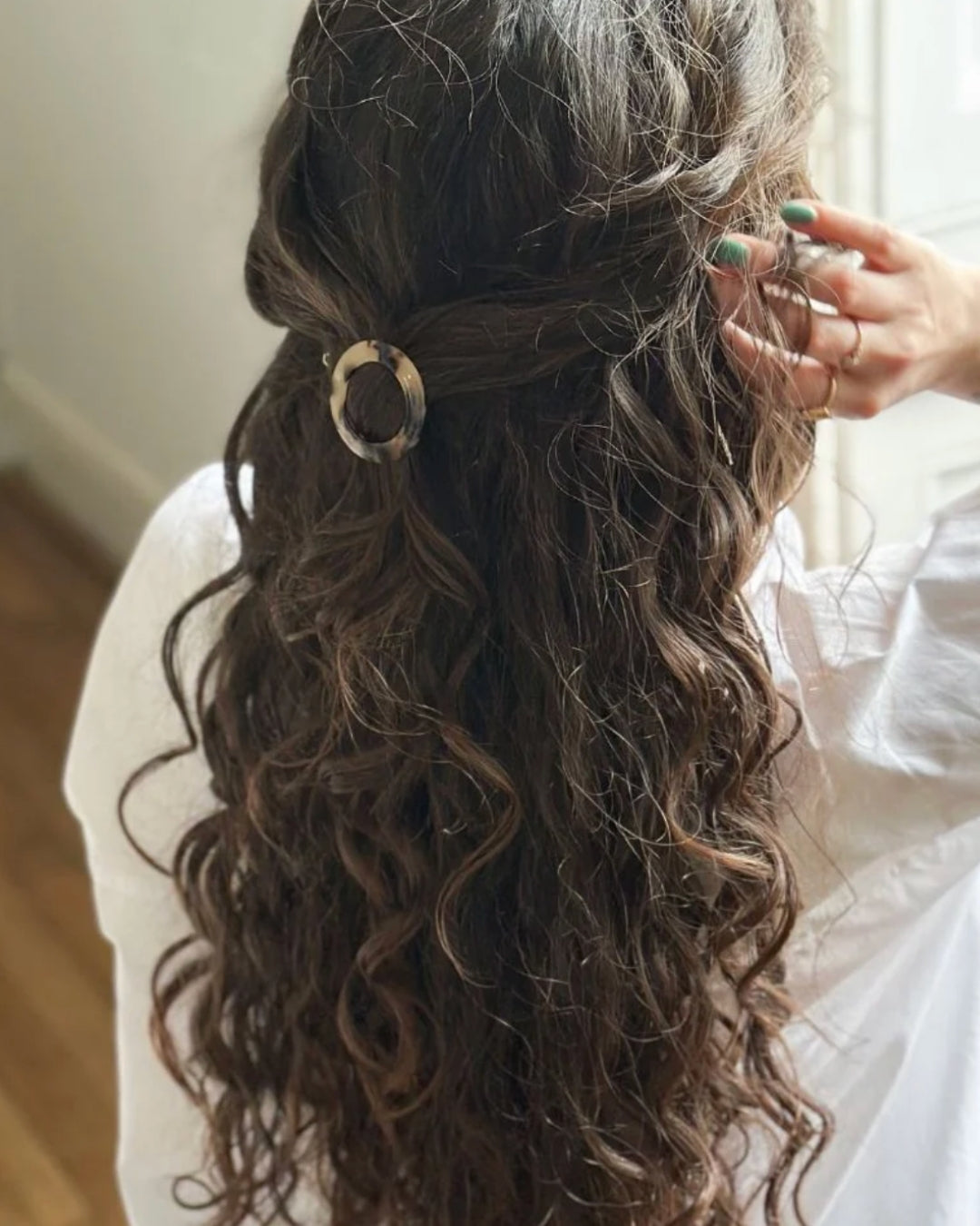 ラウンドヘアクリップ べっ甲