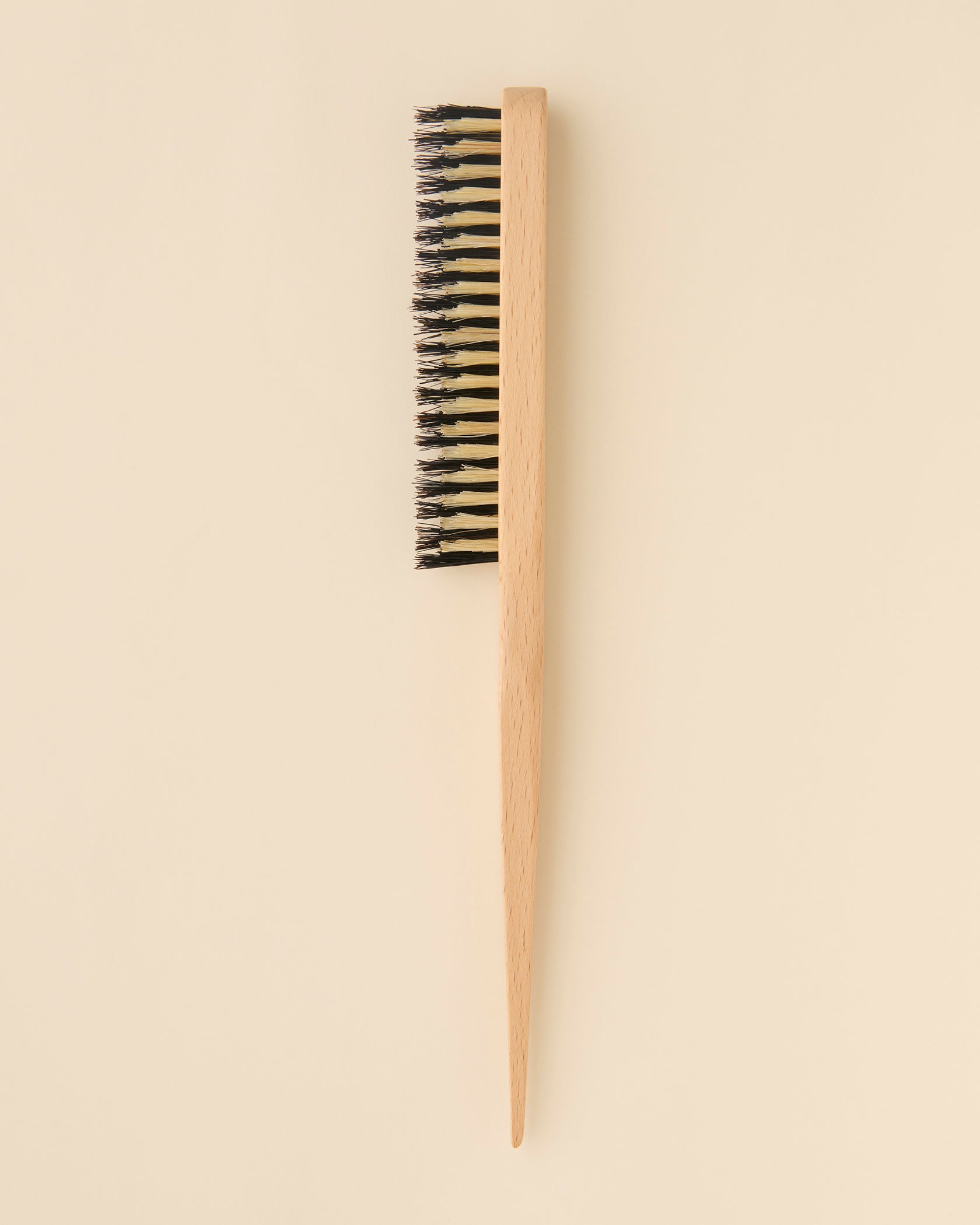 スリーキングヘアブラシ